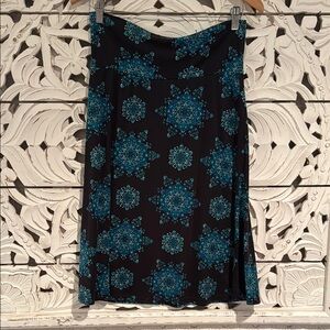 Elegant Black and Blue Patterned Skirt - Colette - Medium